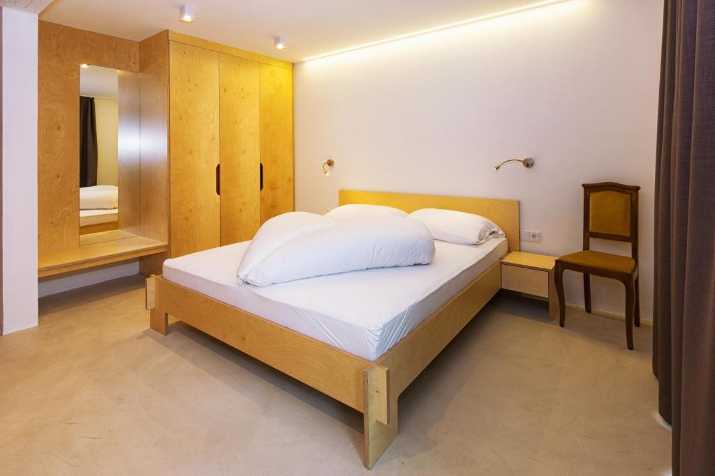 Kleinkunsthotel Naturns Phòng bức ảnh