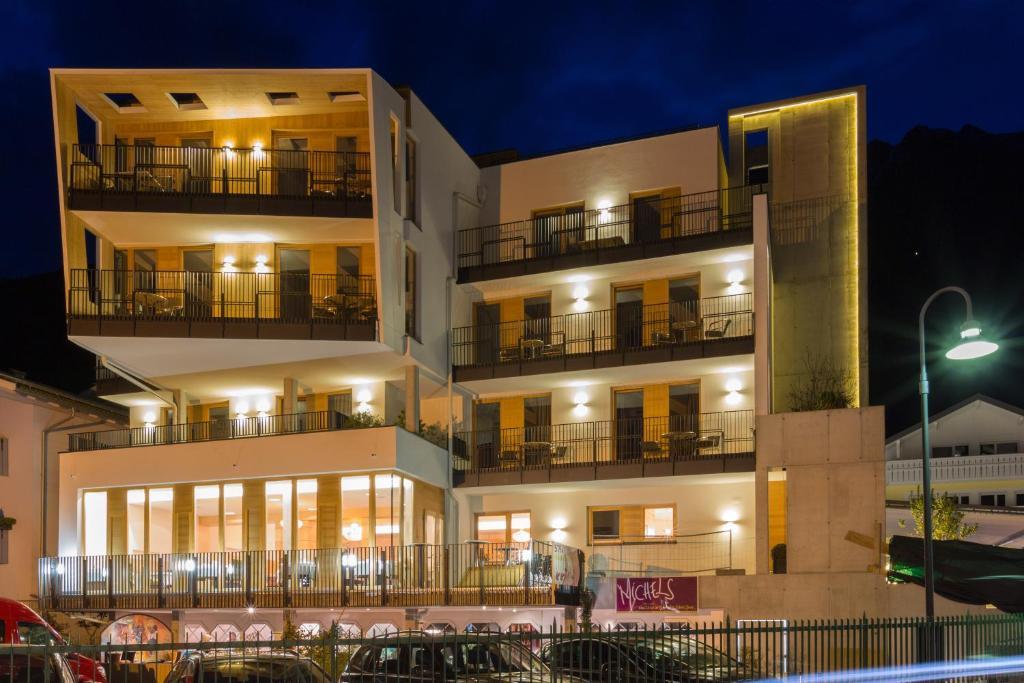 Kleinkunsthotel Naturns Ngoại thất bức ảnh
